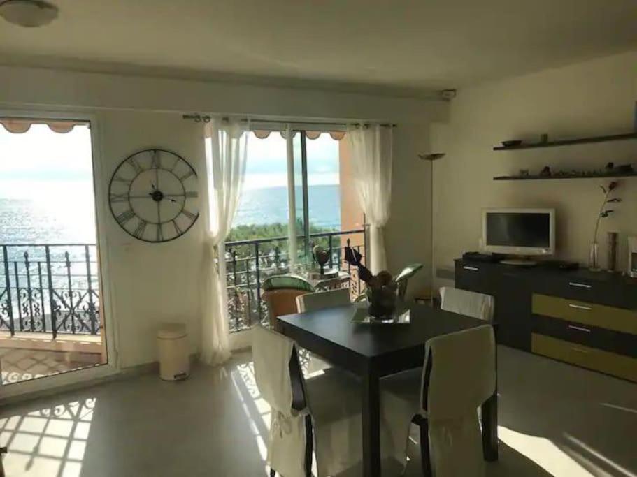 Апартаменты Victoria Bilocale Centro Citta E Vista Mare Ментона Экстерьер фото